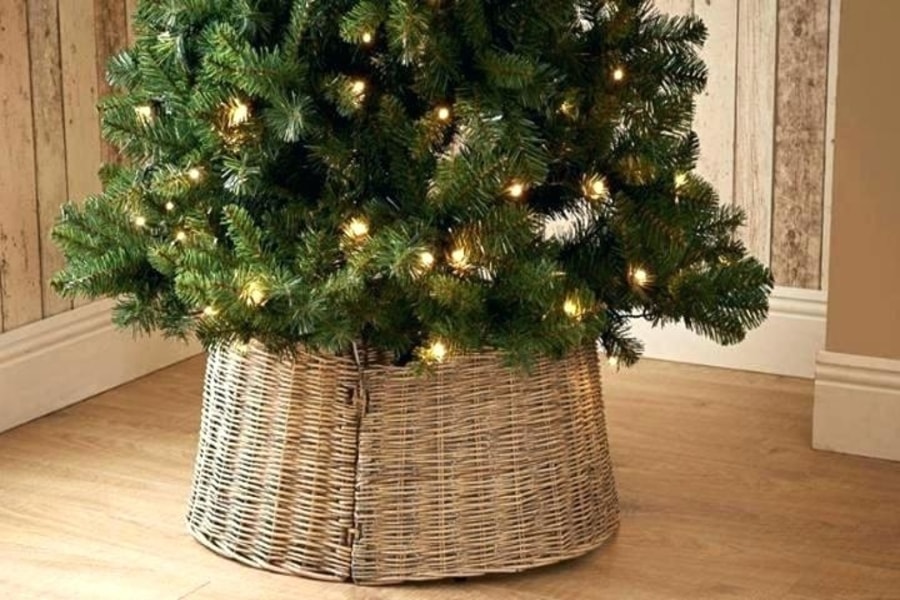 wicker Christmas tree collars ideas-Tree Collars Are the Christmas Decor Yo...